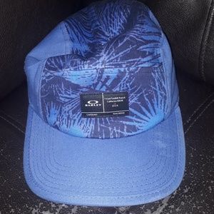 Oakley hat